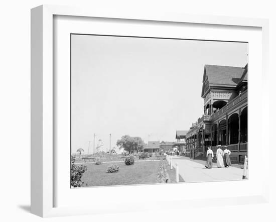 Ontario Beach Park, Rochester, N.Y.-null-Framed Photo