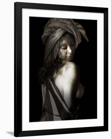 Oondu-Lynne Davies-Framed Photographic Print