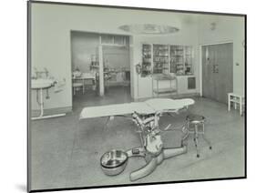 Operating Theatre, Lewisham Hospital, London, 1936-null-Mounted Photographic Print