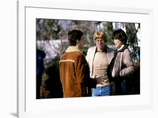 ORDINARY PEOPLE, 1980 directed by ROBERT REDFORD On the set, Robert Redford with Timothy Hutton and-null-Framed Photo