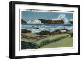 Oregon - View of Seal Rock in between Waldport and Newport-Lantern Press-Framed Art Print