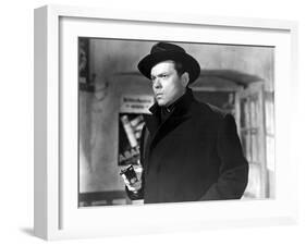 Orson Welles in 'The Third Man', 1949 (b/w photo)-English School-Framed Photo