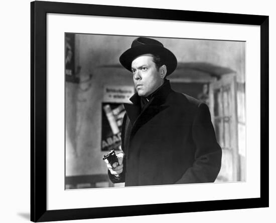 Orson Welles in 'The Third Man', 1949 (b/w photo)-English School-Framed Photo