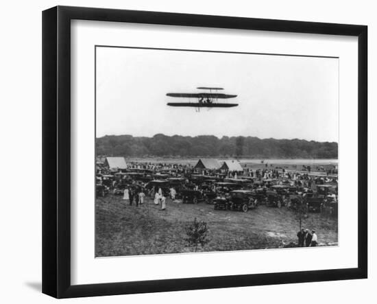 Orville Wright and Lahm in Record Flight Photograph - Fort Meyer, VA-Lantern Press-Framed Art Print
