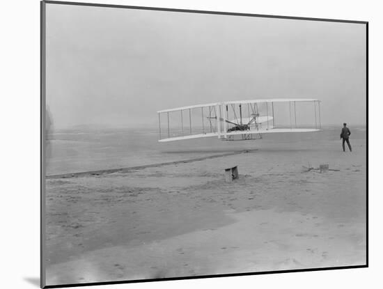 Orville Wright on First Flight at 120 feet Photograph - Kitty Hawk, NC-Lantern Press-Mounted Art Print