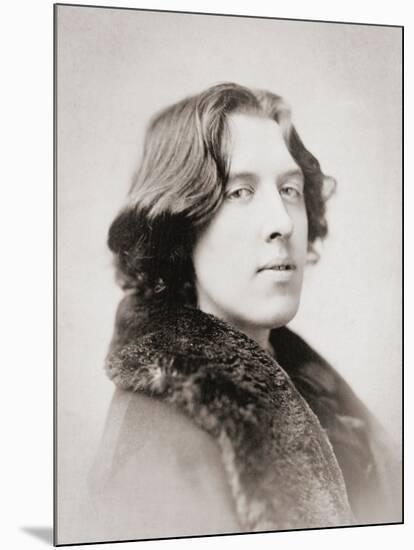 Oscar Wilde, Early 1880S (B/W Photo)-Napoleon Sarony-Mounted Giclee Print