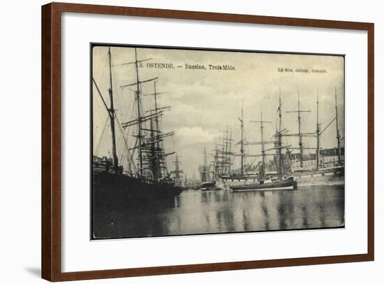 Ostende Westflandern, Bassins, Trois Mâts, Schiff-null-Framed Giclee Print