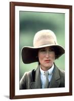 OUT OF AFRICA, 1985 directed by SYDNEY POLLACK Meryl Streep (photo)-null-Framed Photo