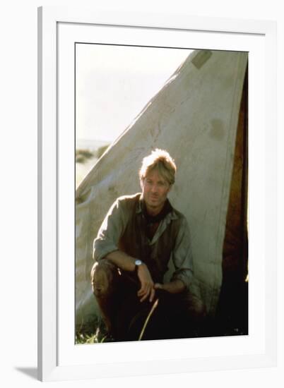 OUT OF AFRICA, 1985 directed by SYDNEY POLLACK Robert Redford (photo)-null-Framed Photo