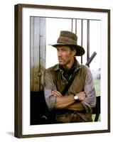 OUT OF AFRICA, 1985 directed by SYDNEY POLLACK Robert Redford (photo)-null-Framed Photo