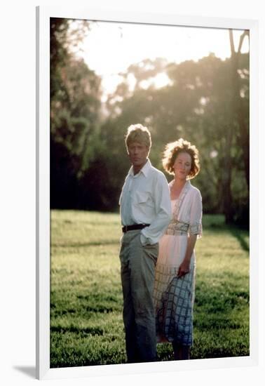 Out of Africa by Sydney Pollack with Robert Redford and Meryl Streep, 1985 (photo)-null-Framed Photo