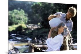Out of Africa by Sydney Pollack with Robert Redford and Meryl Streep, 1985 (photo)-null-Mounted Photo