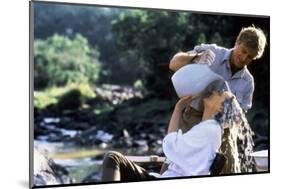 Out of Africa by Sydney Pollack with Robert Redford and Meryl Streep, 1985 (photo)-null-Mounted Photo