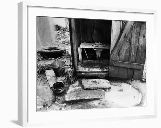 Outdoor Toilet, 1935-Carl Mydans-Framed Photographic Print