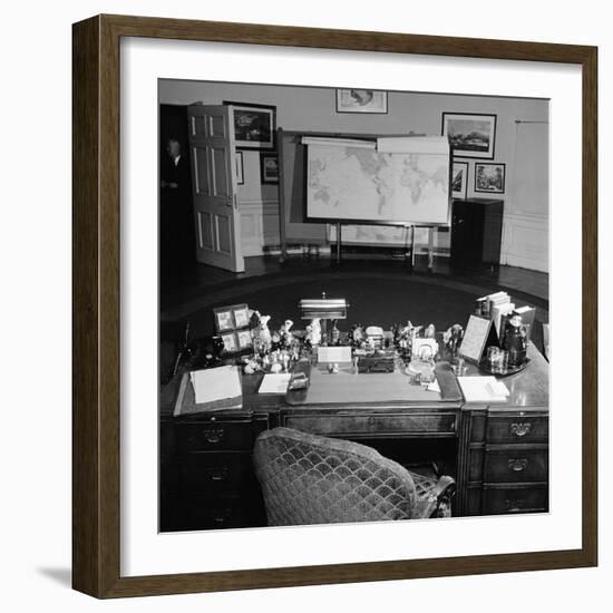 Oval Office Desk Belonging to the Late President Franklin D. Roosevelt-Thomas D^ Mcavoy-Framed Premium Photographic Print