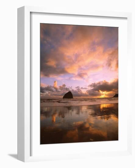 Pacific City V-Ike Leahy-Framed Photographic Print