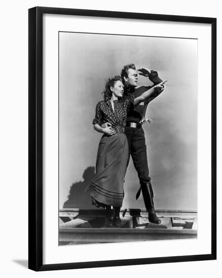 Pacific Express UNION PACIFIC by CecilBDeMille with Joel McMcrea and Barbara Stanwyck, 1939 (b/w ph-null-Framed Photo