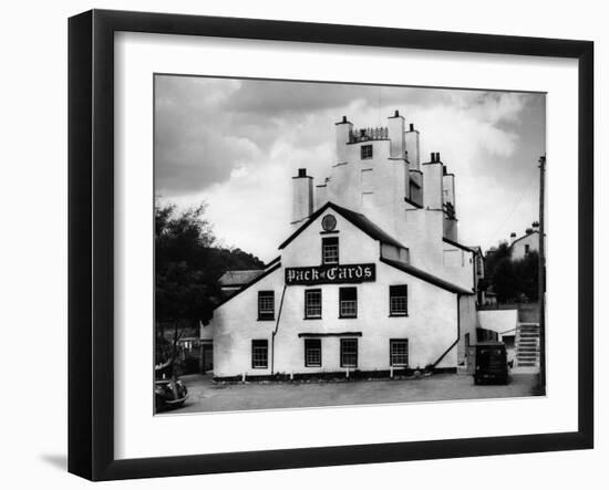 Pack of Cards' Pub-J. Chettlburgh-Framed Photographic Print