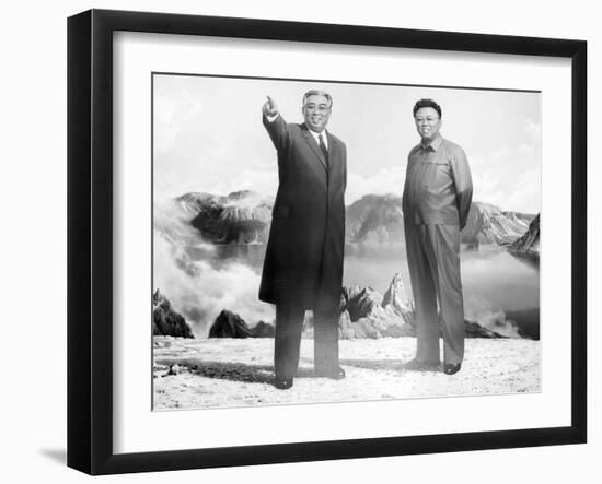 Painting of Kim Jong Il and Kim Il Sung, Pyongyang, Democratic People's Republic of Korea, N. Korea-Gavin Hellier-Framed Photographic Print