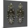 Paire de boucles d'oreilles-null-Mounted Giclee Print