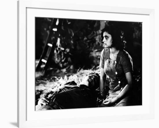 Paisan by Roberto Rossellini with Carmela Sazio, 1946 (b/w photo)-null-Framed Photo