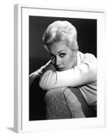 PAL JOEY, 1957 directed by GEORGE SIDNEY Kim Novak (b/w photo)-null-Framed Photo