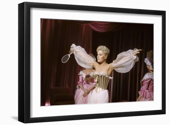 PAL JOEY, 1957 directed by GEORGE SIDNEY Kim Novak (photo)-null-Framed Photo