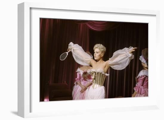 PAL JOEY, 1957 directed by GEORGE SIDNEY Kim Novak (photo)-null-Framed Photo