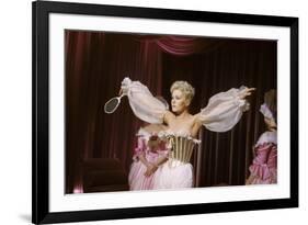 PAL JOEY, 1957 directed by GEORGE SIDNEY Kim Novak (photo)-null-Framed Photo