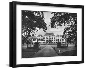 Palace Het Loo, Apeldoorn, Netherlands, C1934-null-Framed Giclee Print