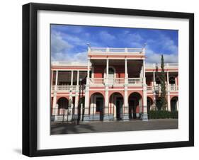 Palacio Episcopal (Bishop's Palace), Parque Colon, Central Park, Granada, Nicaragua-Wendy Connett-Framed Photographic Print