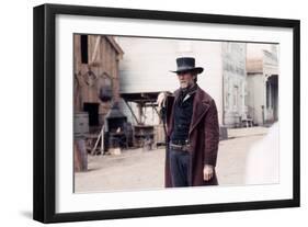 PALE RIDER directed by ClintEastwood, 1985 (photo)-null-Framed Photo