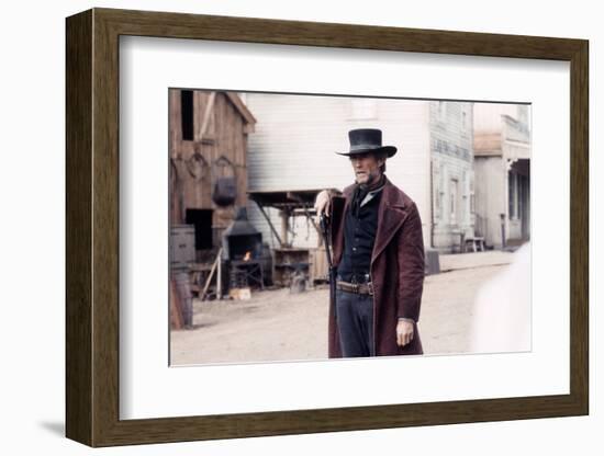 PALE RIDER directed by ClintEastwood, 1985 (photo)-null-Framed Photo