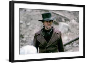 PALE RIDER directed by ClintEastwood, 1985 (photo)-null-Framed Photo