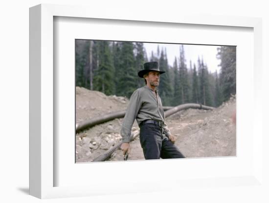 PALE RIDER directed by ClintEastwood, 1985 (photo)-null-Framed Photo