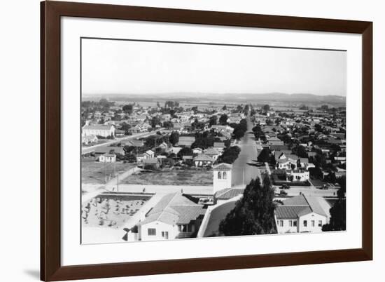 Palm Springs, California Town View Photograph - Palm Springs, CA-Lantern Press-Framed Premium Giclee Print