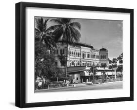 Palm Trees Surrounding the Raffles Hotel-Carl Mydans-Framed Premium Photographic Print
