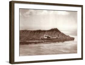 Pan American Clipper over Waikiki, Hawaii, 1935-Clyde Sunderland-Framed Art Print