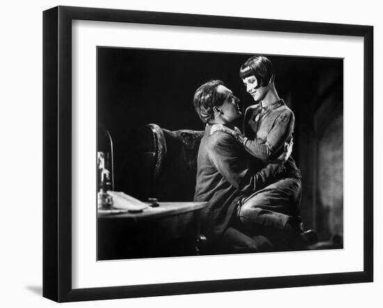 Pandora's Box, (aka Die Buchse Der Pandora, aka Lulu), Gustav Diessl, Louise Brooks, 1929-null-Framed Photo