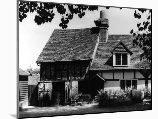 Pangbourne Smithy-null-Mounted Photographic Print