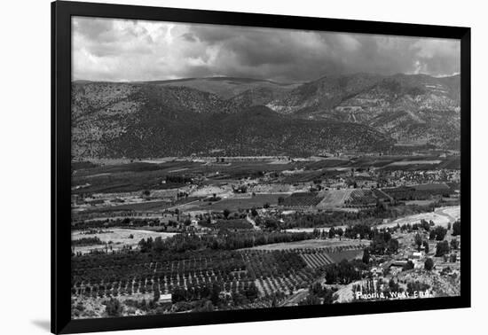 Paonia, Colorado - West End Panoramic-Lantern Press-Framed Art Print