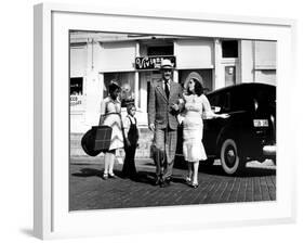 Paper Moon, A.J. Johnson, Tatum O'Neal, Ryan O'Neal, Madeline Kahn, 1973-null-Framed Photo