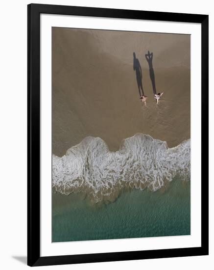 Pareja Mar-Moises Levy-Framed Photographic Print