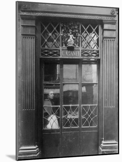 Paris, 1901-1902 - Petit Bacchus, rue St. Louis en l'Ile-Eugene Atget-Mounted Art Print