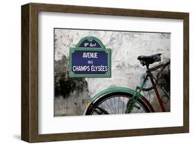 Paris au champs-Sven Pfrommer-Framed Art Print