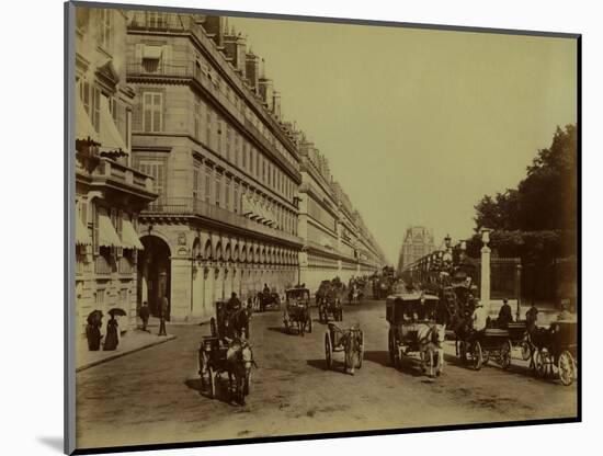 Paris, Rue De Rivoli-Leon Levy-Mounted Photographic Print