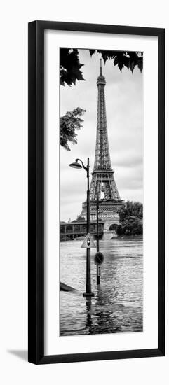 Paris sur Seine Collection - Traffic Light Panel II-Philippe Hugonnard-Framed Photographic Print