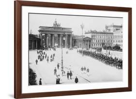 Pariser Platz and Brandenburger Thor (Paris Place and Brandenburg Gate)-null-Framed Art Print