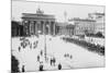 Pariser Platz and Brandenburger Thor (Paris Place and Brandenburg Gate)-null-Mounted Premium Giclee Print