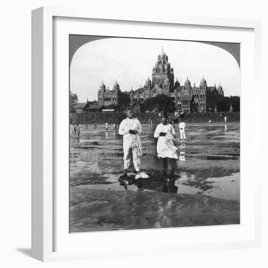 Parsis Worshipping the New Moon, Bombay, India, 1903-Underwood & Underwood-Framed Giclee Print